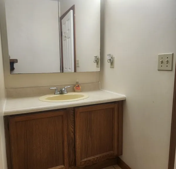 10 Nuttall Ln #3 — Photo 6