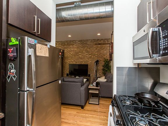 4th image of 1618 N Marshfield Ave APT 2F
