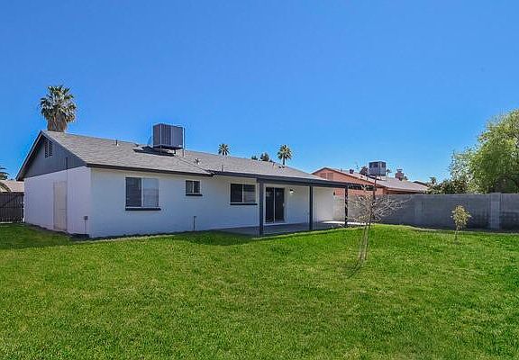 2nd image of 1245 S Briar