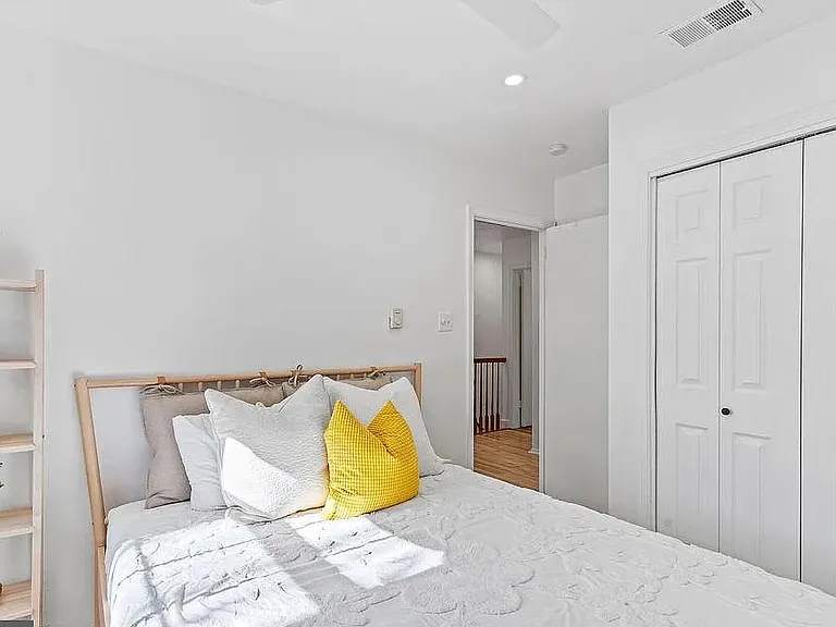 309 Rock Spring Dr SW — Photo 9