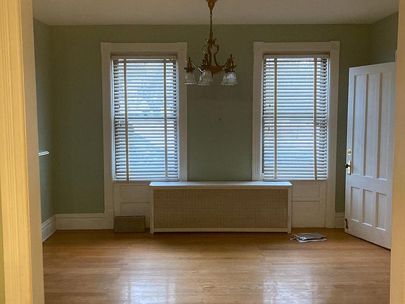 5th image of 49 Christie St #1