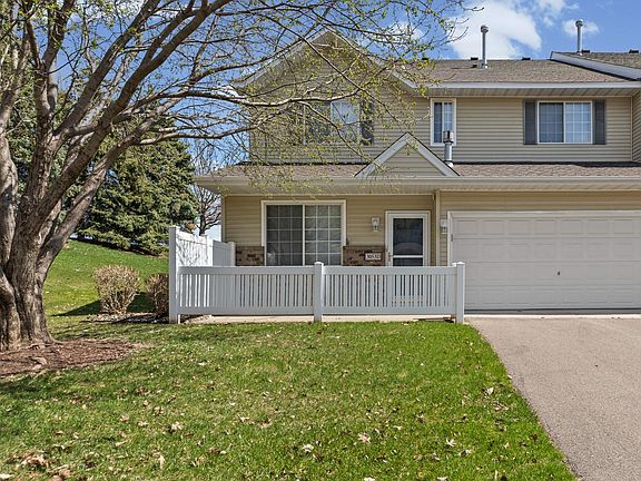 3rd image of 3053 Juniper Ln Unit D