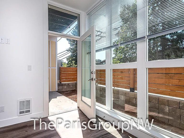 3108 NE 145th St #102 — Photo 2