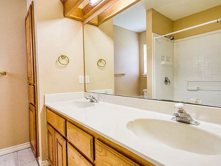 2322 Willow Dr — Photo 17