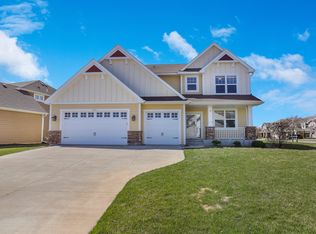 3301 Pin Oak Rd, Hamel, MN 55340