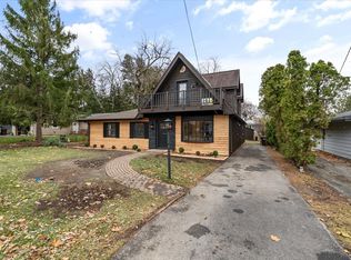 27 Maple Ave, Lake Zurich, IL 60047