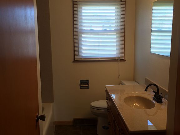 4th image of 1808 Fair St