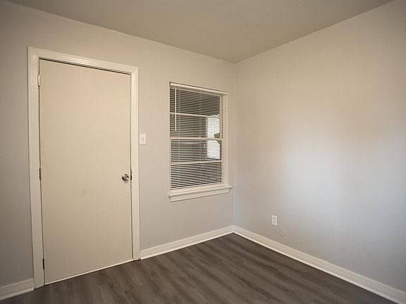 4th image of 137 Saunders Dr