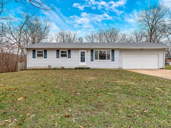 950 Westridge Dr, Pacific, MO 63069