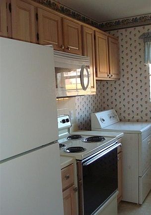 2nd image of 415 Thigpen Dr #L-1101