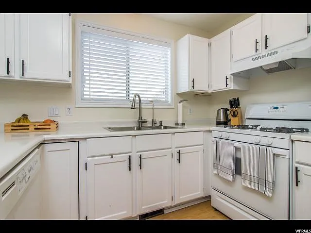 E Chestnut Ridge Dr — Photo 3