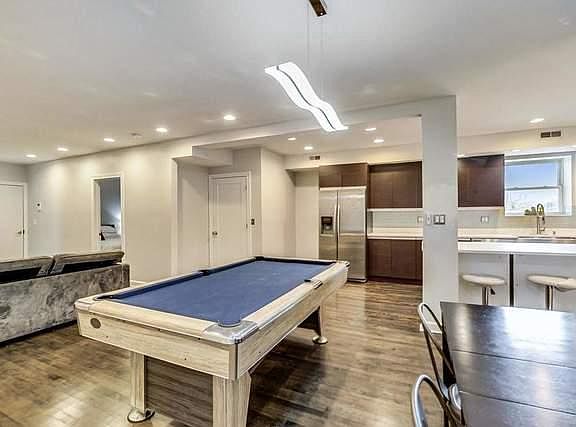 4th image of 3206 N Oakley Ave #1
