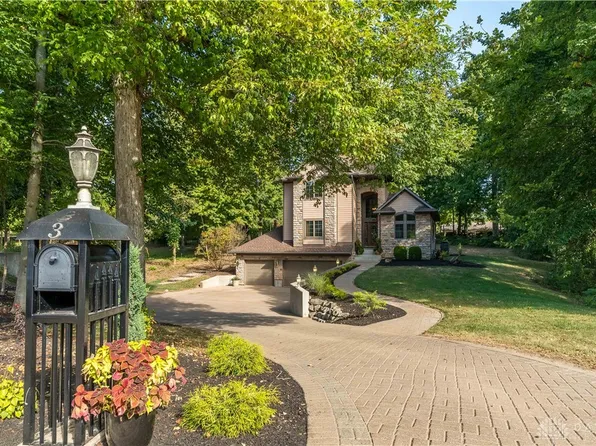 3 Lake Ridge Dr, Piqua, OH 45356