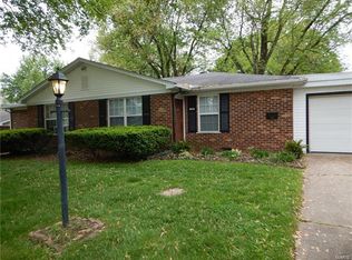 109 Winthrop Dr, Belleville, IL 62221