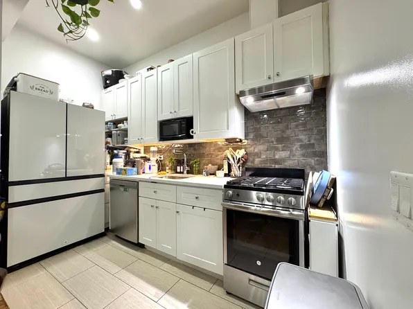 18-64 41st Street image 7 of 18