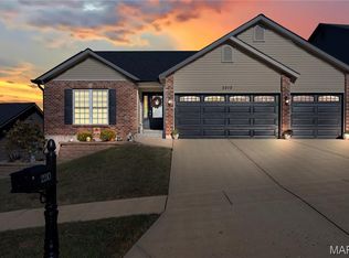 2210 Providence Park Ln, Herculaneum, MO 63048