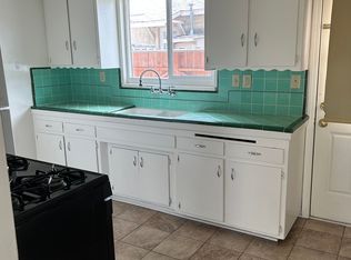 24606 Walnut St #1, Newhall, CA 91321