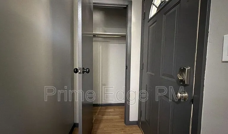 4900 Huntington Ave #4 — Photo 7