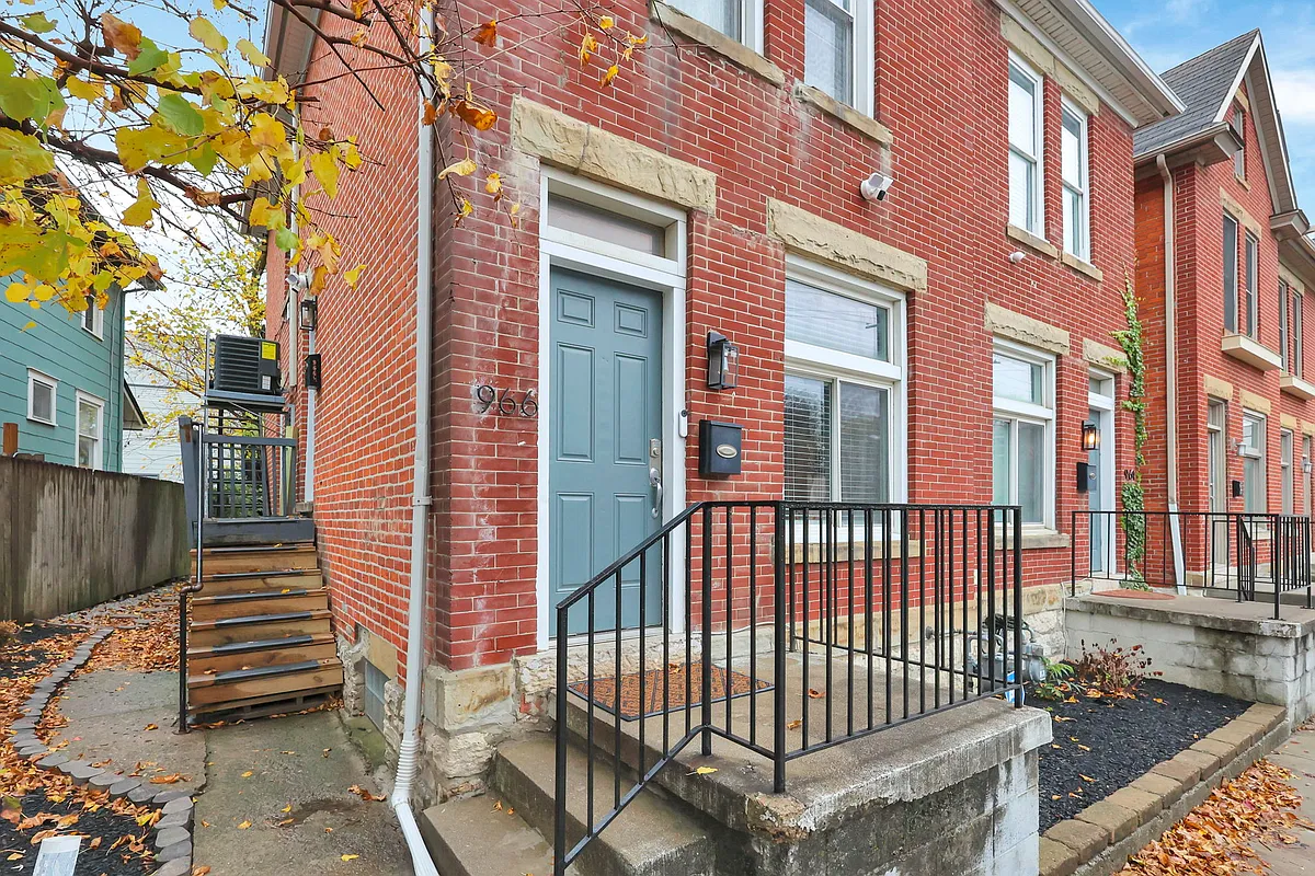 Building Photo - 966 N 4th St