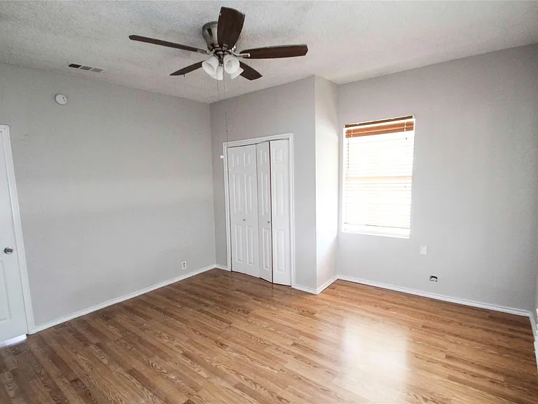923 S Wine St — Photo 2