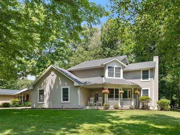 27 Latonka Trl, Malvern, OH 44644