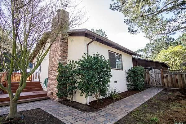 798 Lottie St — Photo 3