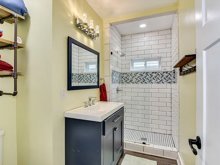 116 Edgefield Ave — Photo 22