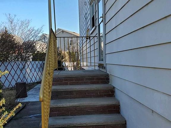 2nd image of 26 Kennedy Ct #1