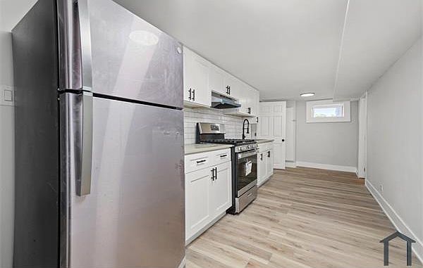 1st image of 14137 Greenwood Rd APT 1