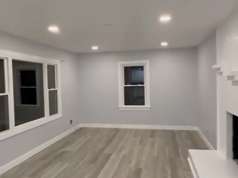 2204 Morton Ave #1 — Photo 8