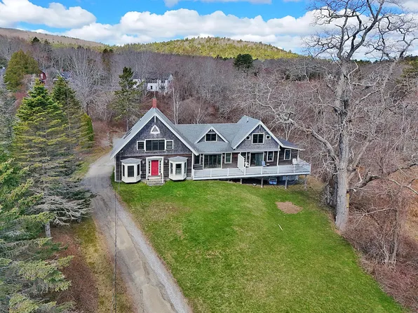 11 Overlook Road, Lincolnville, ME 04849