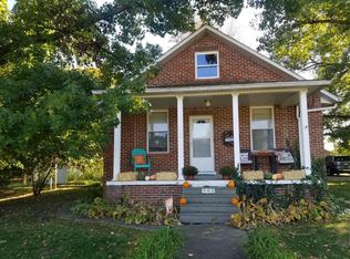 382 W Main St, Oakdale, IL 62268
