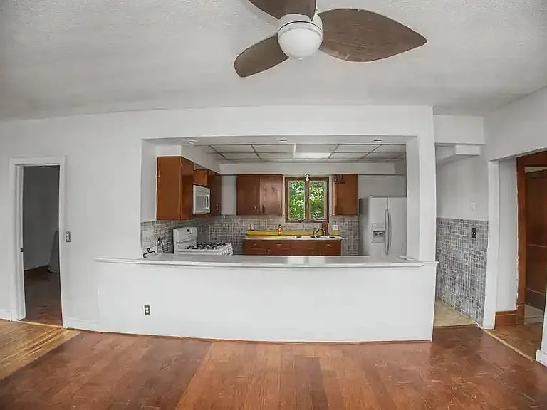 2015 Genesee St #UPPER — Photo 12