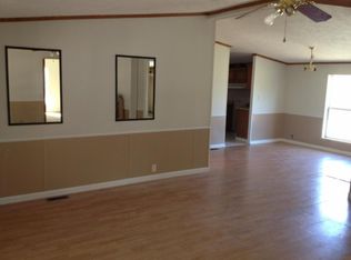 82 Reuben Ln, Reeds Spring, MO 65737