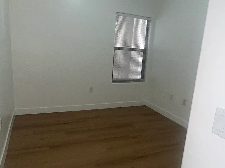 525 N Miller Rd #120 — Photo 12