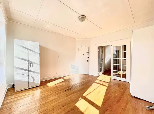 Rented by Level Group | media 1