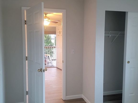 4th image of 103 N Montgomery Ave #3