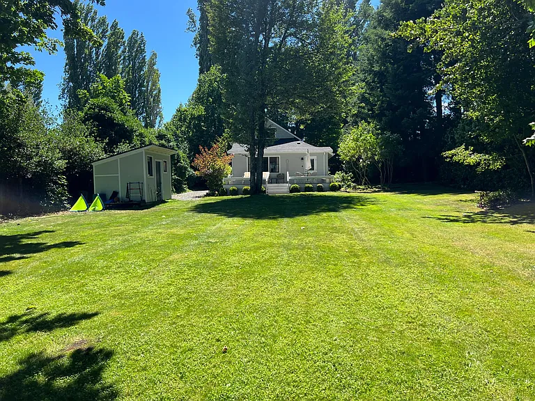 10214 SW Burton Dr — Photo 25