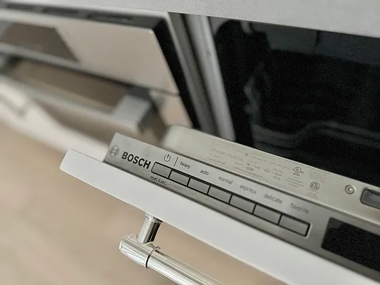 Rented by Dallien Realty Limited Liability Company | media 31