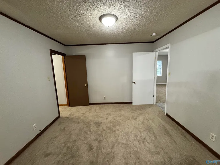 3812 Melody Cir NE — Photo 8