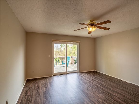 4th image of 3820 Deer Valley Dr APT C