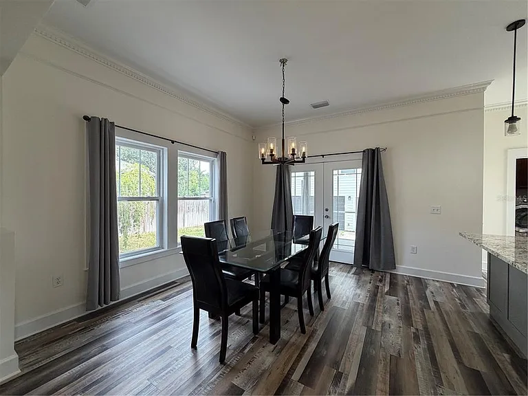 1204 E Ellicott St — Photo 8