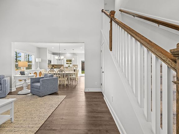 4th image of 4068 Leighton Ln
