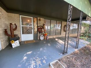 906 E Schley St, Vian, OK 74962