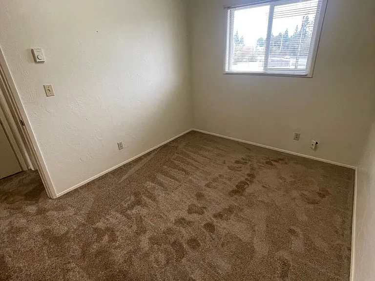 32000 Pineway Rd #14 — Photo 2