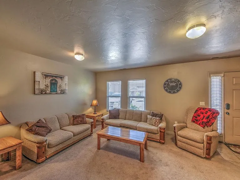 3419 S River Rd #15 — Photo 4