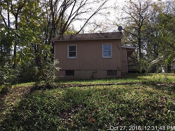 4th image of 5405 Custer Ave