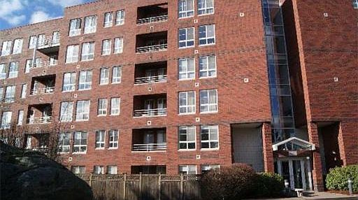 2nd image of 160 Burkhall St Unit 103