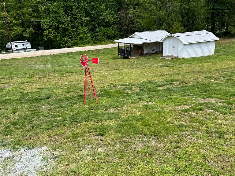 120 Eastridge Ln — Photo 9