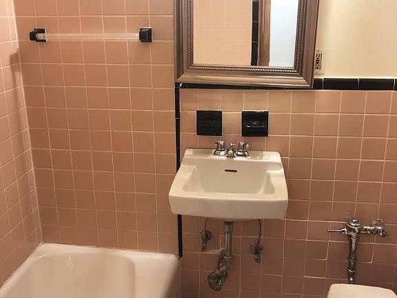 5th image of 356 E 57th St APT 3R